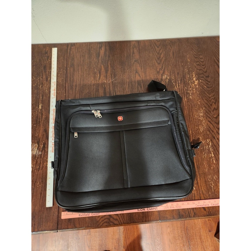 SwissGear Garment Bag Suit Travel Carry On Black Hanging Luggage Organizer